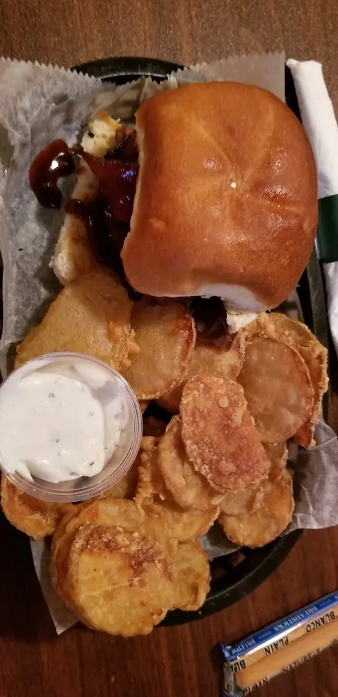 BBQ Supreme Burger with Mojo Potatoes